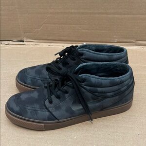 Nike SB Stefan Janoski
Zoom Mid Anthracite Black